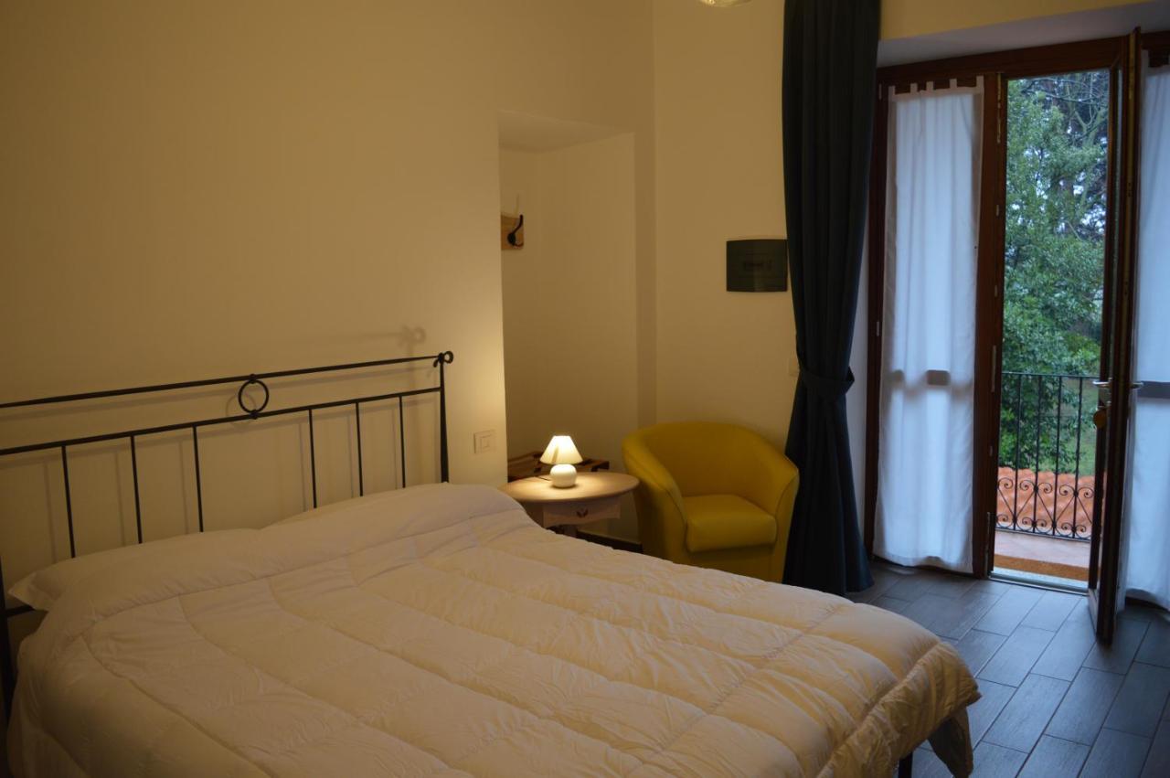 La Locanda Della Staffa Pombia Extérieur photo
